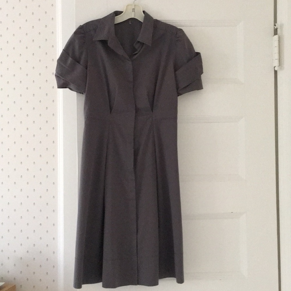 Grey Elie Tahari Shirt Dress. Size 4. - Picture 4 of 4